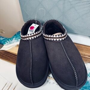 Brown Slip-On Slippers with Patterned Trim